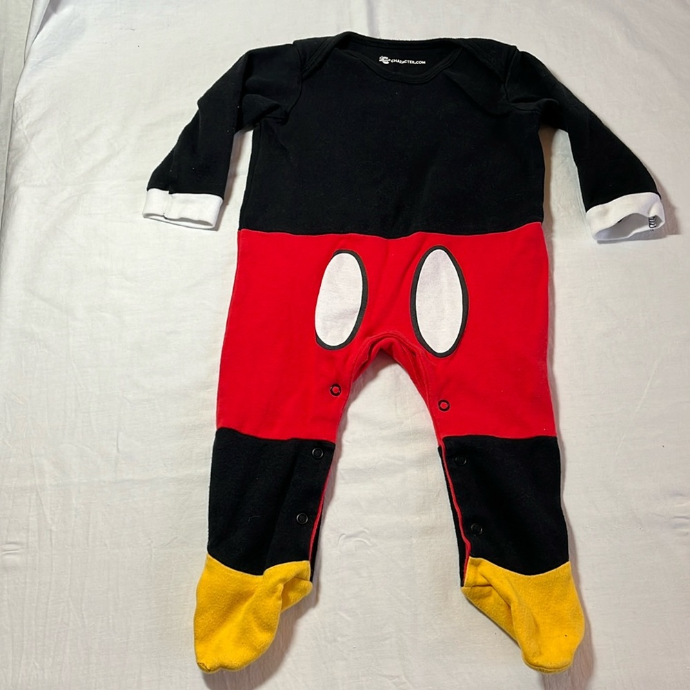9-12M Mickey Mouse costume (ears not included)